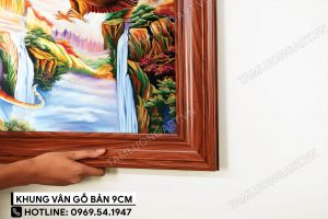 anh-hung-tuong-ngo-tl2496-kt07-chat-luong-cao-mau-sac-net-ben-dep-phong-khach-sang-trong-phong-ngu-chi-tiet-khung-tranh-van-go-wood-frame-02