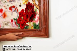 ca-chep-hoa-mau-don-tl1091-kt07-chat-luong-cao-mau-sac-net-ben-dep-phong-khach-sang-trong-phong-ngu-chi-tiet-khung-tranh-van-go-wood-frame-02