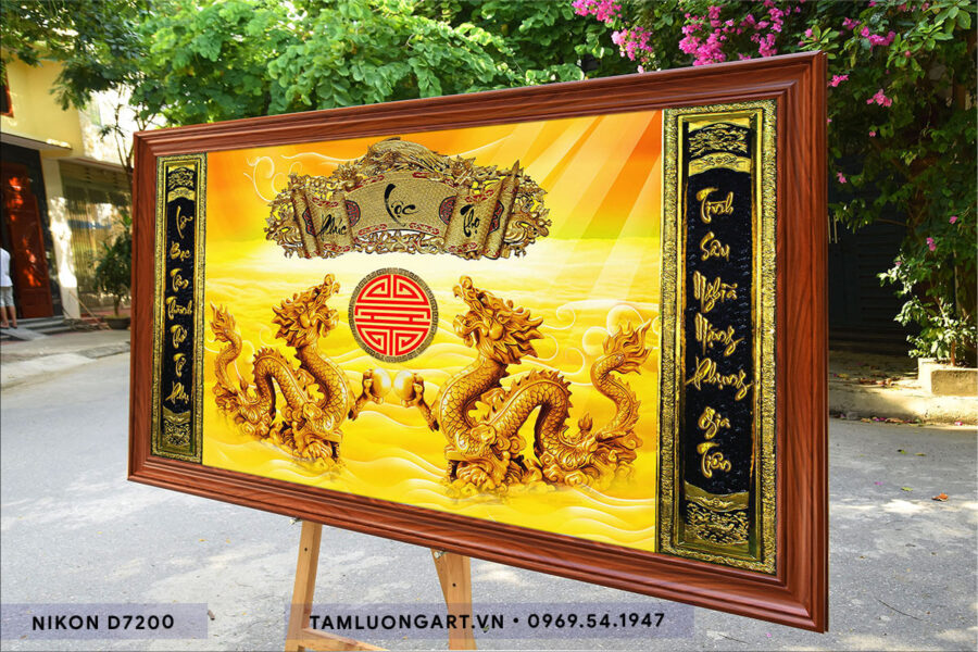 tranh-treo-tuong-phong-tho-gia-tien-tl2764-kt07-chat-luong-cao-mau-sac-net-ben-dep-khung-tranh-van-go-ban-9cm