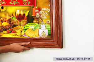 tranh-treo-tuong-phong-tho-gia-tien-tl2765-kt07-chat-luong-cao-mau-sac-net-ben-dep-goc-khung-tranh-chi-tiet