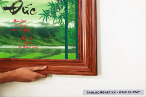 tranh-treo-tuong-son-thuy-huu-tinh-tl3247-kt07-chat-luong-cao-mau-sac-net-ben-dep-goc-khung-tranh-chi-tiet