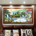 tranh-treo-tuong-son-thuy-huu-tinh-tl3332-kt07-chat-luong-cao-mau-sac-net-ben-dep-cho-o-tuong-am