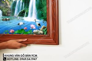 son-thuy-huu-tinh-tl622-kt07-chat-luong-cao-mau-sac-net-ben-dep-phong-khach-sang-trong-phong-ngu-chi-tiet-khung-tranh-van-go-wood-frame-02