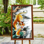 tranh-treo-tuong-tranh-manh-ho-tl3698-kt07-doctranh-treo-tuong-chat-luong-cao-mau-sac-net-ben-dep-phong-khach-sang-trong